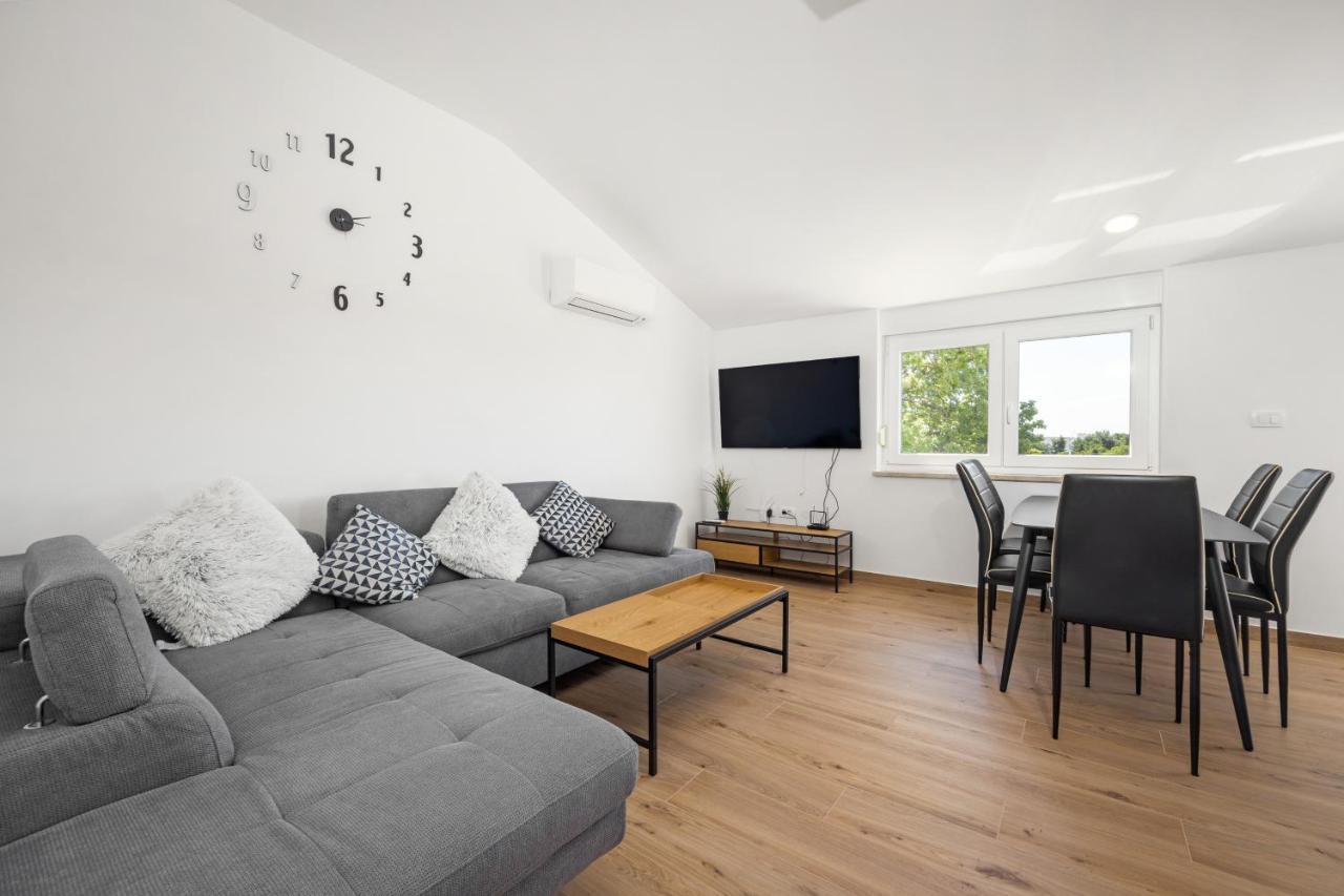 Luxury Apartments Lotus&Lovor Pula Extérieur photo